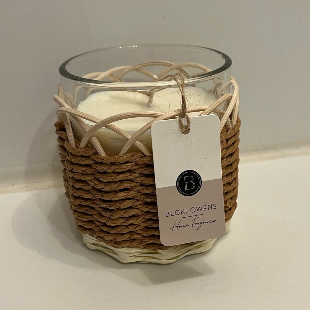 Becki Owens Home Fragrance: Capris Splash Luxurious Scented Candle